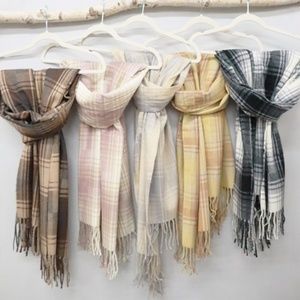 Plais Scarves